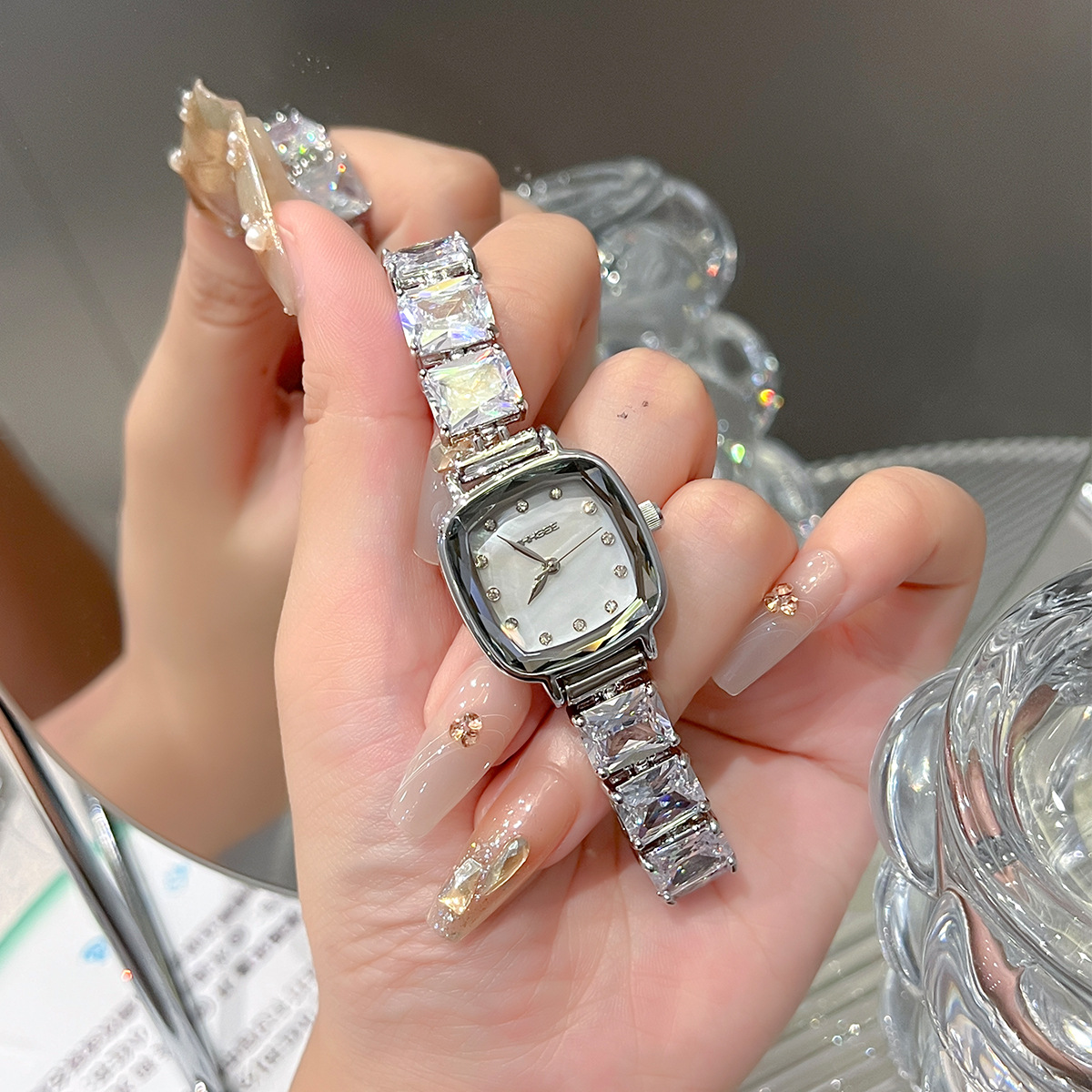 2025 High-endผู้หญิงนาฬิกาเพชร - High Jewelry Watches บทวิจารณ์และราคา