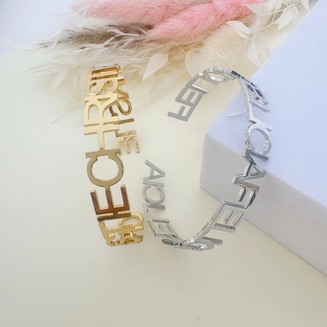 CUSTOM CUSTOM ชื่อเด็กสร้อยข้อ - Cuff Bangle Bracelet บทวิจารณ์และราคา