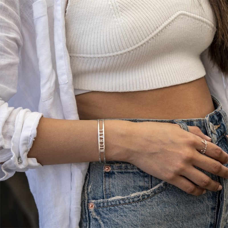 ส่วนบุคคล CUSTOM ชื่อสร้อยข้อม - Cuff Bangle Bracelet บทวิจารณ์และราคา