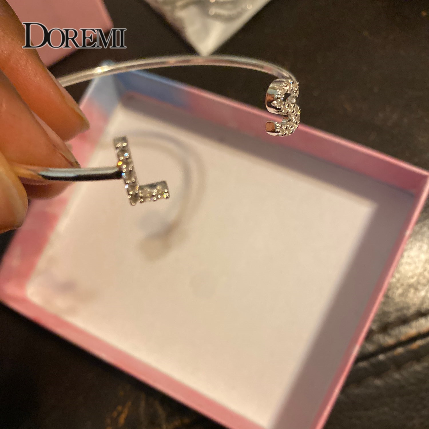 DOREMI Custom Letter สร้อยข้อม - Cuff Bangle Bracelet บทวิจารณ์และราคา